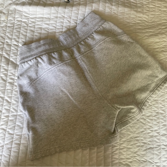 lululemon scuba HR short - Picture 3 of 3